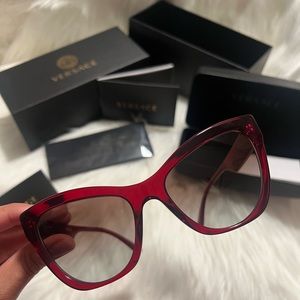❌❌❌SOLD❌❌❌New in Box Versace Sunglasses